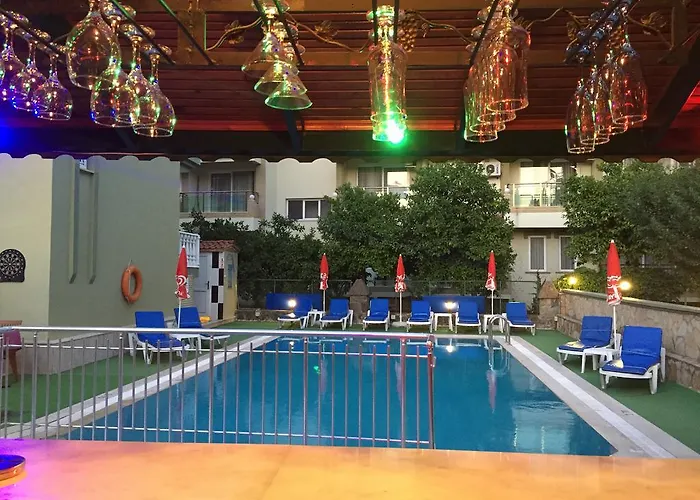 Club Ege Apart