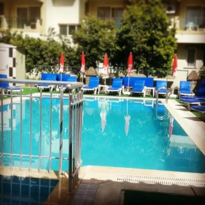 Club Ege Hotel apartamentowy Marmaris