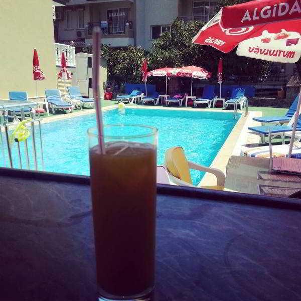 Hotel apartamentowy Club Ege 3*