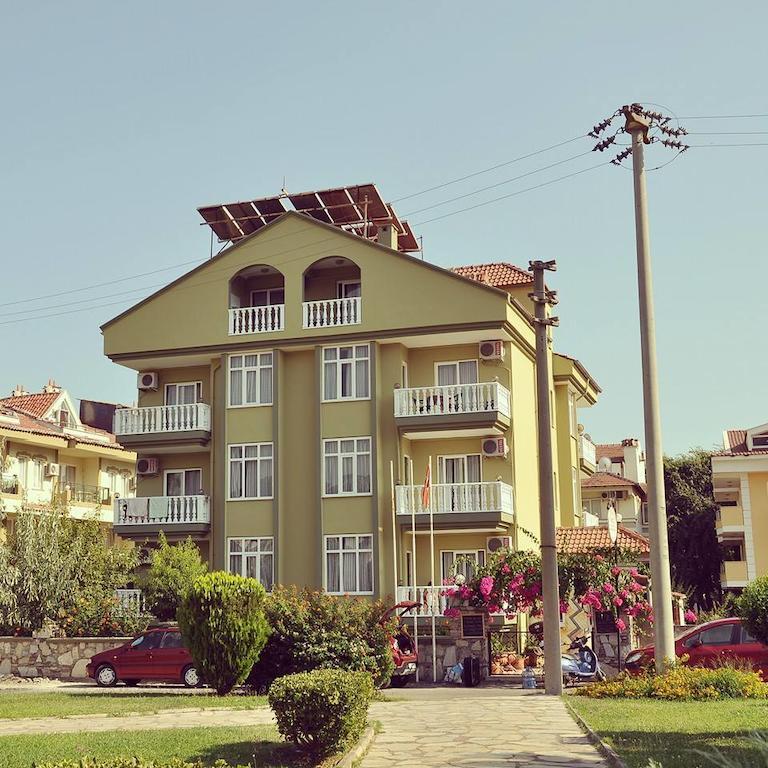 Club Ege 3*
